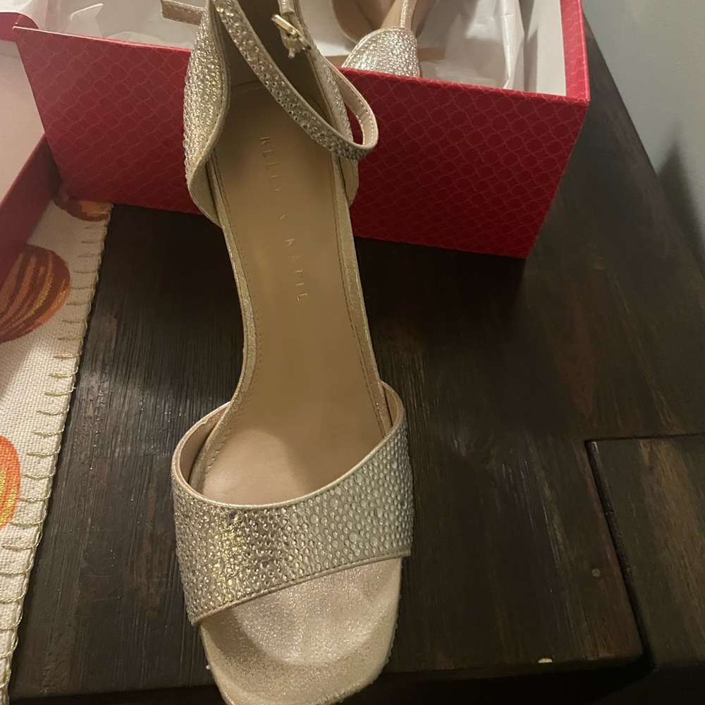 Kelly & Katie Dahlia Light Gold Shoes